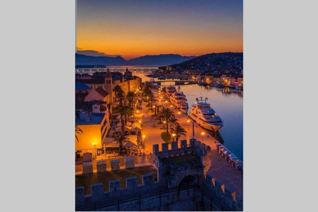Oleandar Apartment Trogir Exterior photo