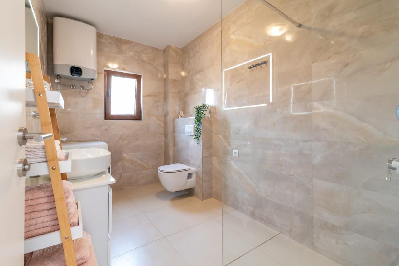 Oleandar Apartment Trogir Exterior photo